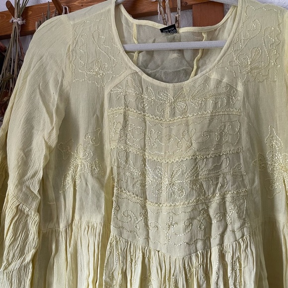 Greenish Yellow Tunic Top with Embroidery - Picture 4 of 5
